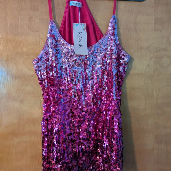 MANER Pink Sequin Tank Top - Picture 1 of 3